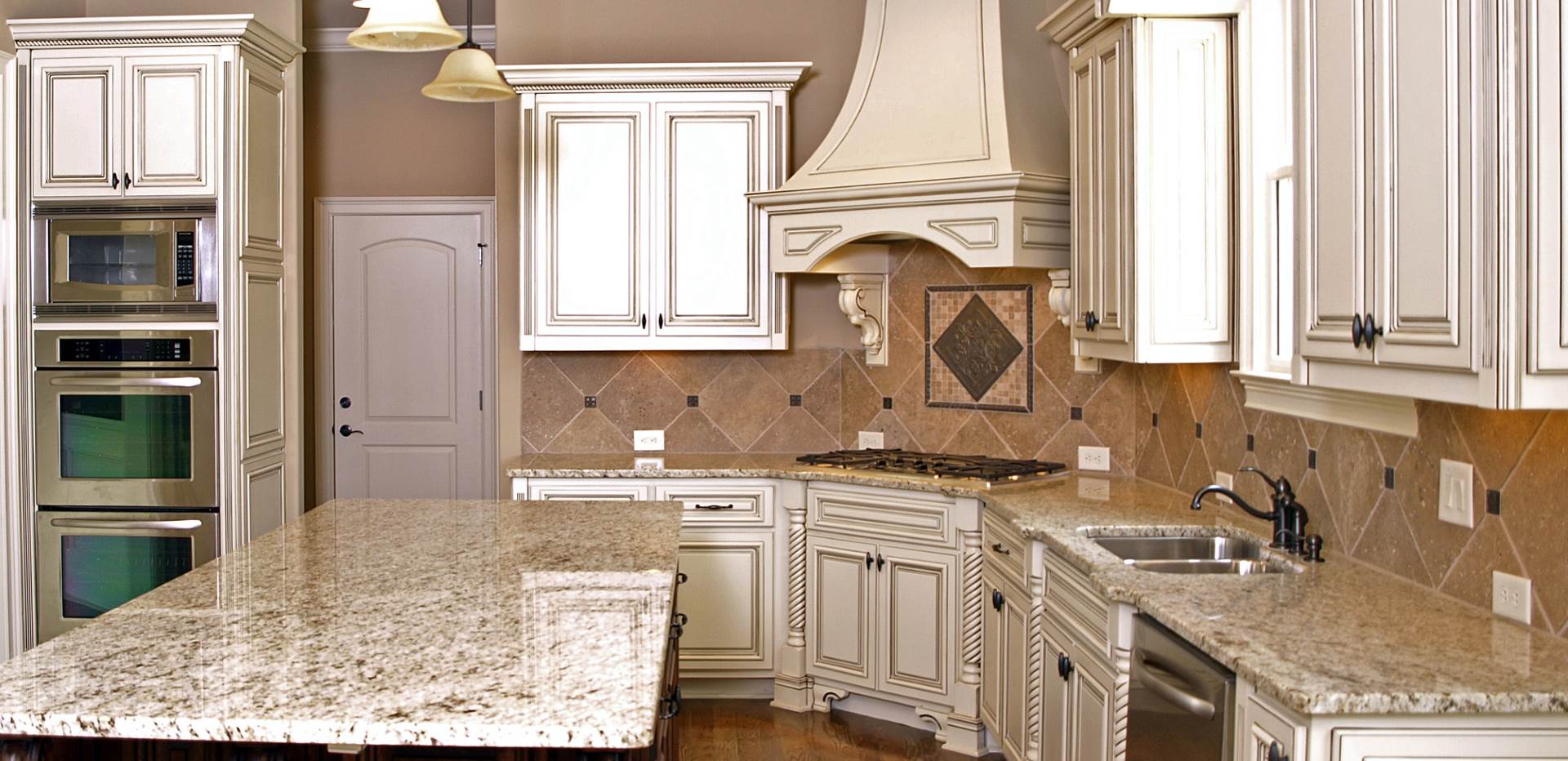 The Big Decisions Associated with Your Glendale Kitchen and Bath Remodel