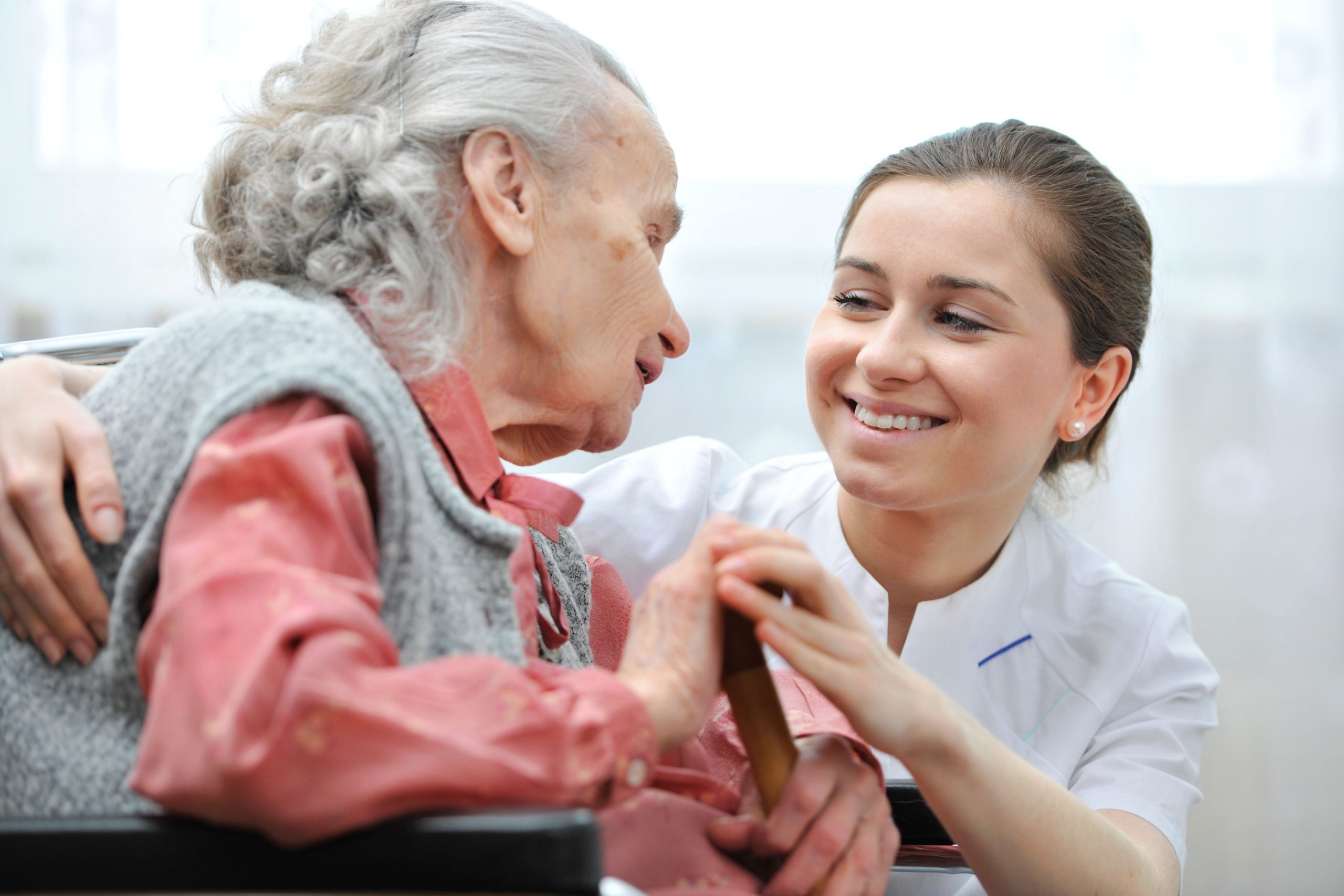 Finding Serenity and Support in Assisted Living Apartments in Maple Valley