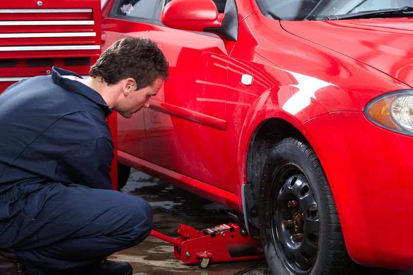 4 Ways an Automatic Car Wash in Wormleysburg, PA, Keeps Your Tint Intact